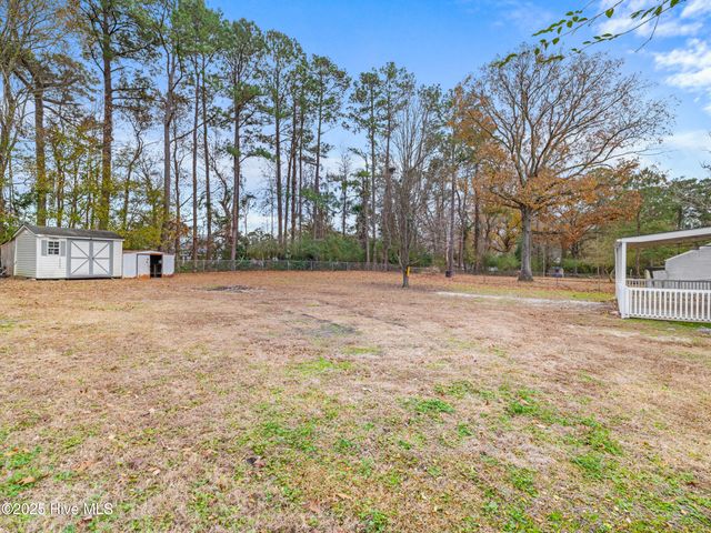 203 Devon Court, Jacksonville, NC 28546