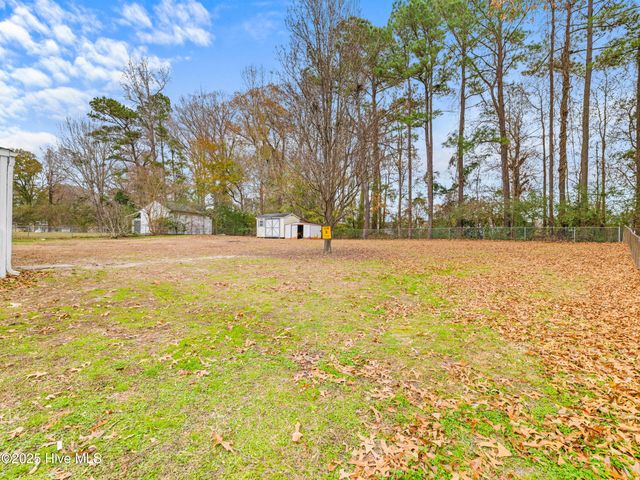 203 Devon Court, Jacksonville, NC 28546