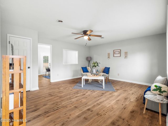 203 Devon Court, Jacksonville, NC 28546