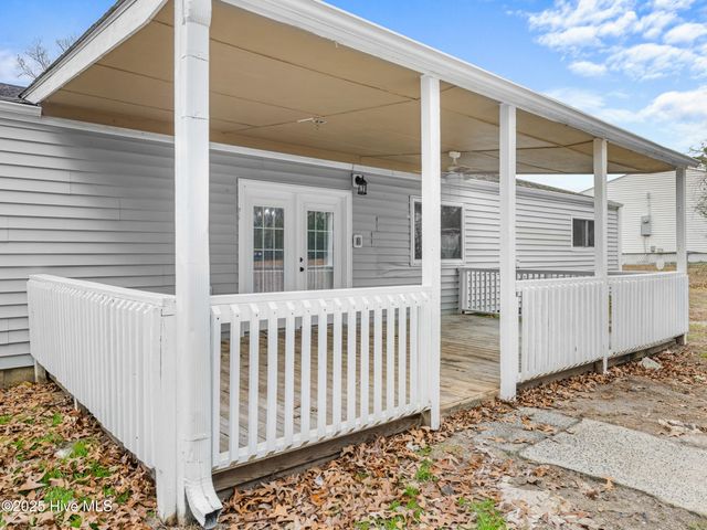 203 Devon Court, Jacksonville, NC 28546