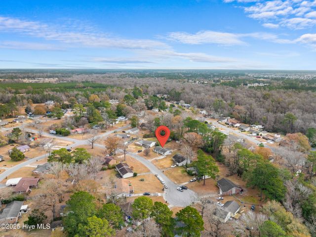 203 Devon Court, Jacksonville, NC 28546