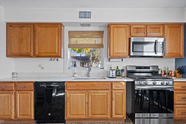 3585 S 94th STREET, Milwaukee, WI 53228