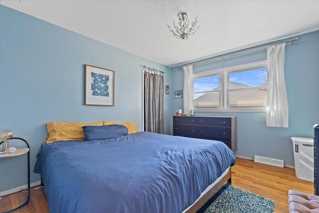 3585 S 94th STREET, Milwaukee, WI 53228