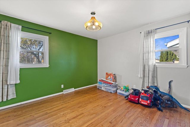 3585 S 94th STREET, Milwaukee, WI 53228