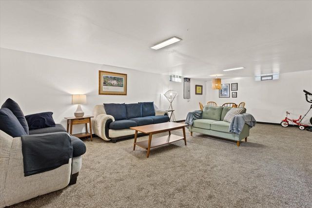 3585 S 94th STREET, Milwaukee, WI 53228