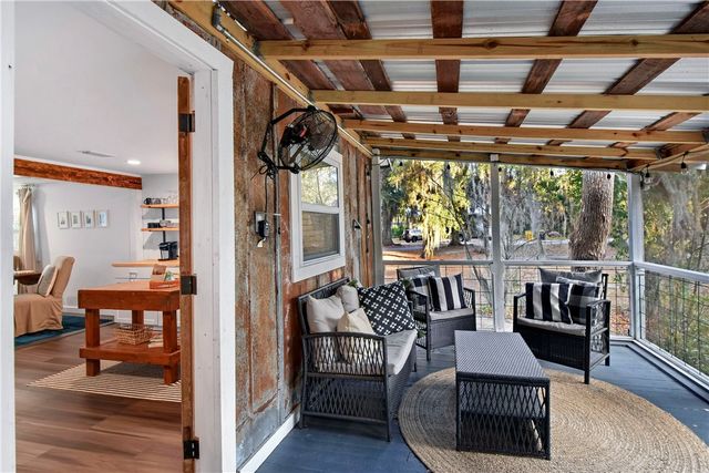 211 Trumbull Street, Darien, GA 31305