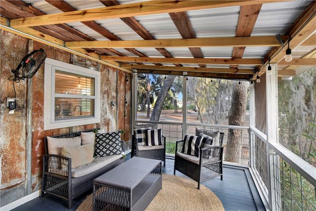 211 Trumbull Street, Darien, GA 31305