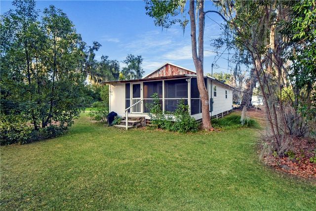 211 Trumbull Street, Darien, GA 31305