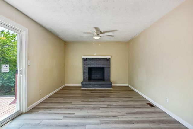 2117 E Kilbourne Avenue, Columbus, OH 43229