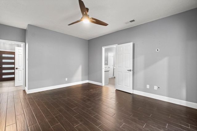 31 Tanager Trail, The Woodlands, TX 77381