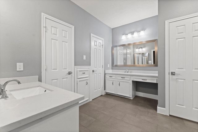 31 Tanager Trail, The Woodlands, TX 77381