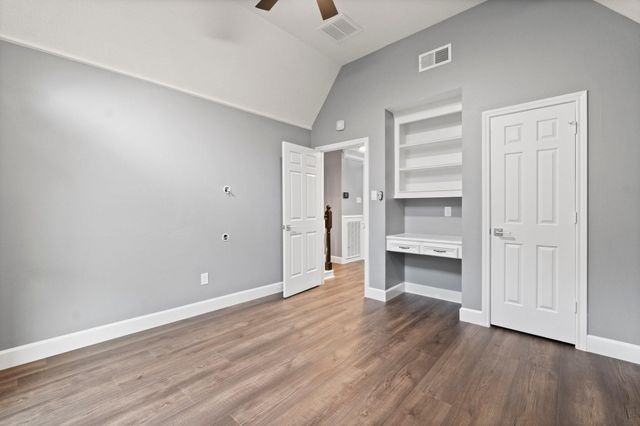 31 Tanager Trail, The Woodlands, TX 77381