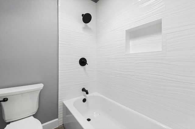 31 Tanager Trail, The Woodlands, TX 77381