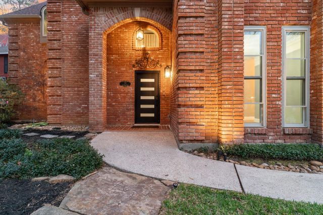 31 Tanager Trail, The Woodlands, TX 77381