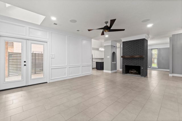 31 Tanager Trail, The Woodlands, TX 77381