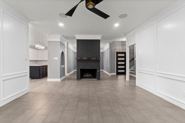 31 Tanager Trail, The Woodlands, TX 77381