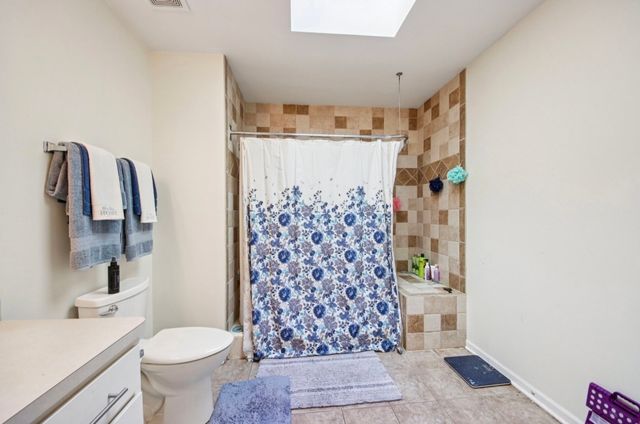 19328 Woodfield Court, Tinley Park, IL 60487