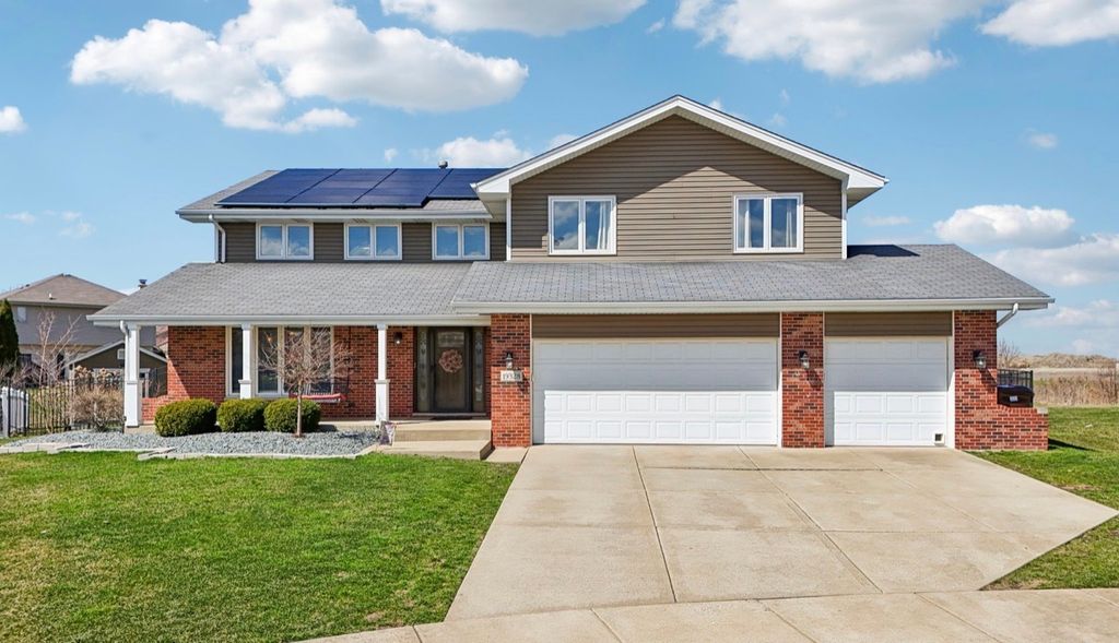 19328 Woodfield Court, Tinley Park, IL 60487