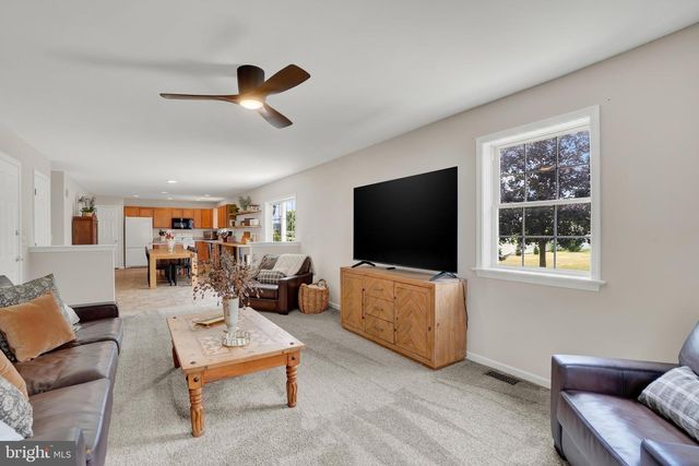 130 BITTERNUT RD BITTERNUT, Mount Wolf, PA 17347