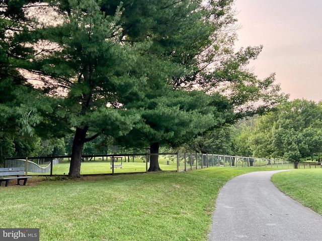130 BITTERNUT RD BITTERNUT, Mount Wolf, PA 17347