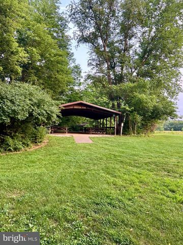 130 BITTERNUT RD BITTERNUT, Mount Wolf, PA 17347