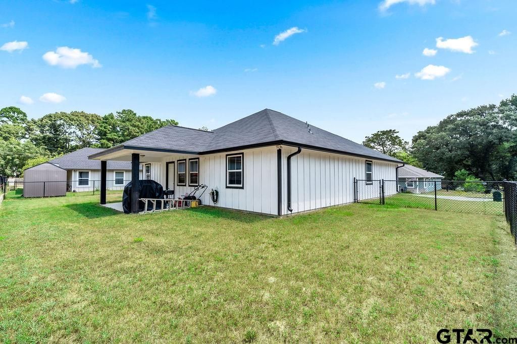 429 GARRETT CIR, Winona, TX 75792