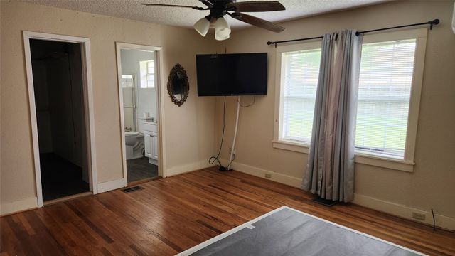 205 N Hubbard, Omaha, TX 75571