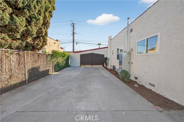 921 N Crane, Compton, CA 90221