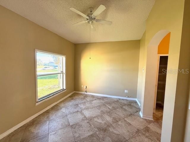 308 BIG SIOUX LANE, Kissimmee, FL 34759