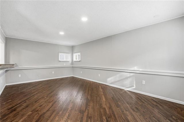 9701 Belmont Avenue, Kansas City, MO 64134