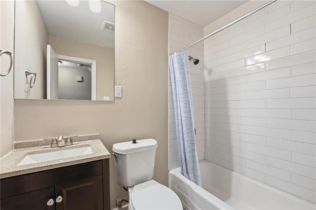 9701 Belmont Avenue, Kansas City, MO 64134