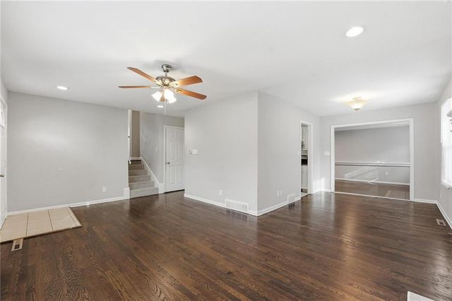 9701 Belmont Avenue, Kansas City, MO 64134