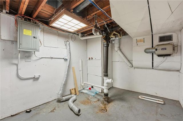 9701 Belmont Avenue, Kansas City, MO 64134