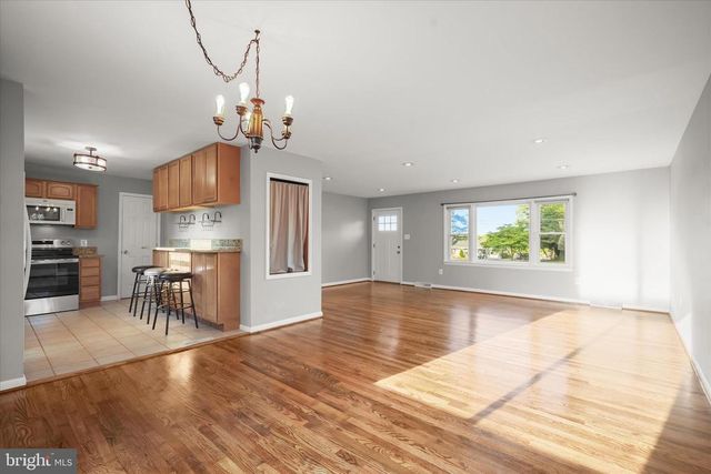 8056 GREENWICH RD, Catlett, VA 20119