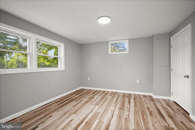 8056 GREENWICH RD, Catlett, VA 20119