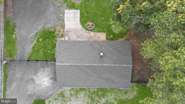 8056 GREENWICH RD, Catlett, VA 20119