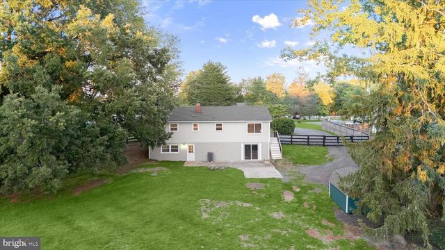 8056 GREENWICH RD, Catlett, VA 20119