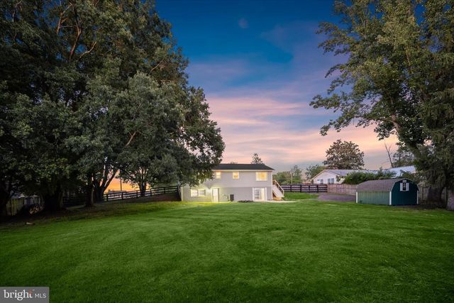 8056 GREENWICH RD, Catlett, VA 20119