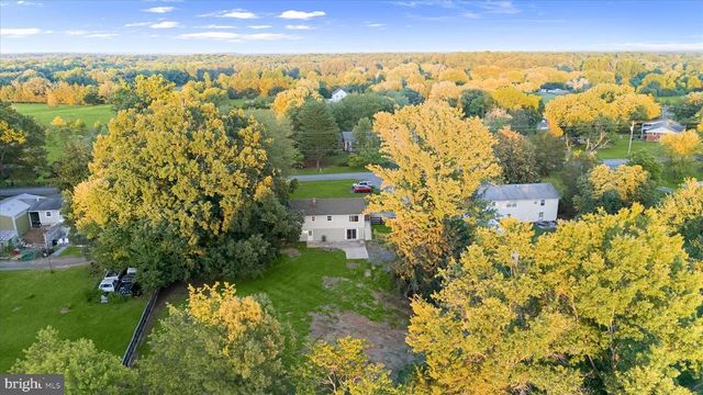8056 GREENWICH RD, Catlett, VA 20119