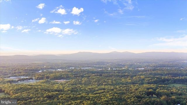 8056 GREENWICH RD, Catlett, VA 20119