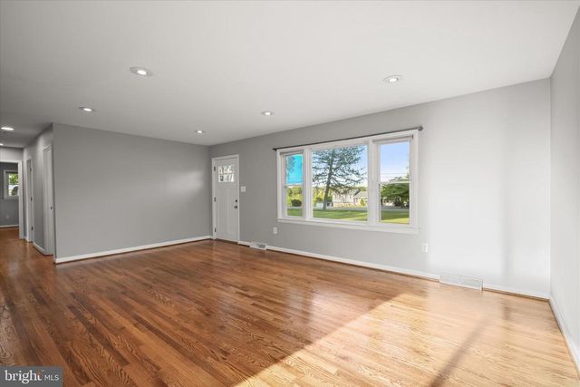 8056 GREENWICH RD, Catlett, VA 20119