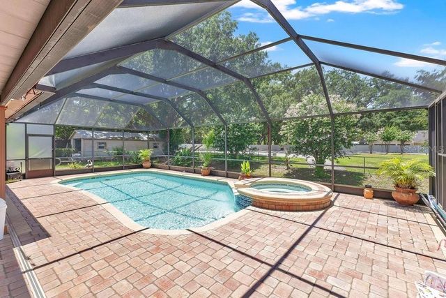 1304 ARIANA WOODS CIRCLE, Auburndale, FL 33823