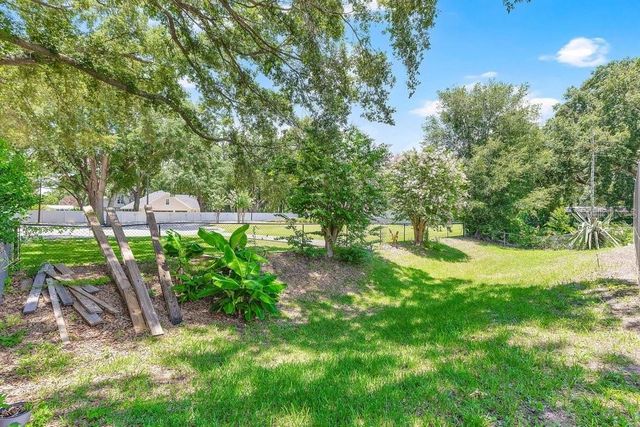 1304 ARIANA WOODS CIRCLE, Auburndale, FL 33823