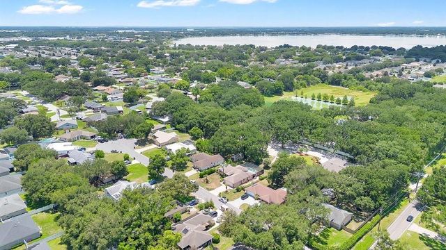1304 ARIANA WOODS CIRCLE, Auburndale, FL 33823