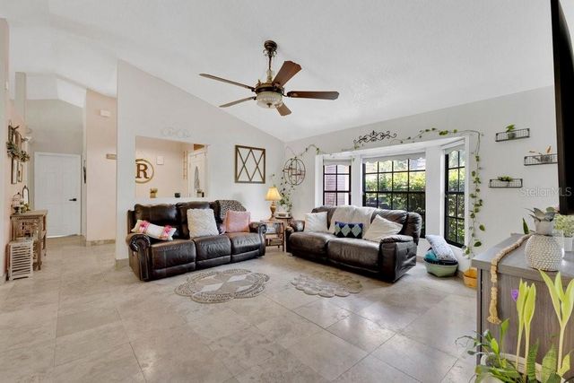 1304 ARIANA WOODS CIRCLE, Auburndale, FL 33823