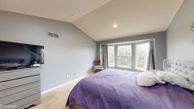 49220 Village Pointe Drive, Shelby Twp, MI 48315