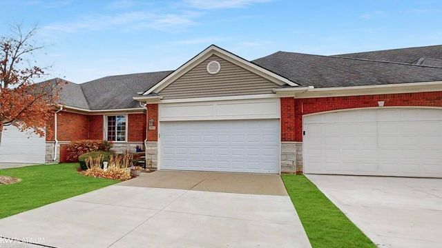 49220 Village Pointe Drive, Shelby Twp, MI 48315