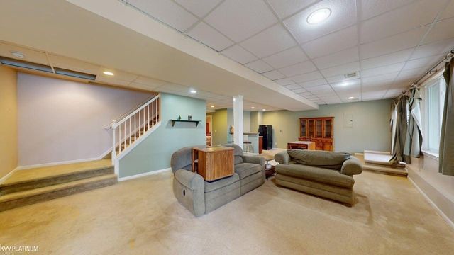 49220 Village Pointe Drive, Shelby Twp, MI 48315