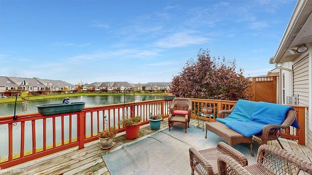 49220 Village Pointe Drive, Shelby Twp, MI 48315