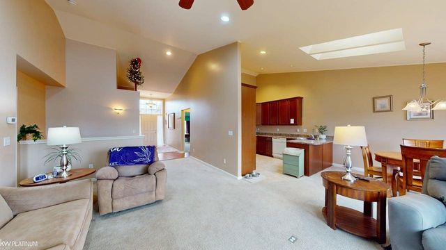 49220 Village Pointe Drive, Shelby Twp, MI 48315